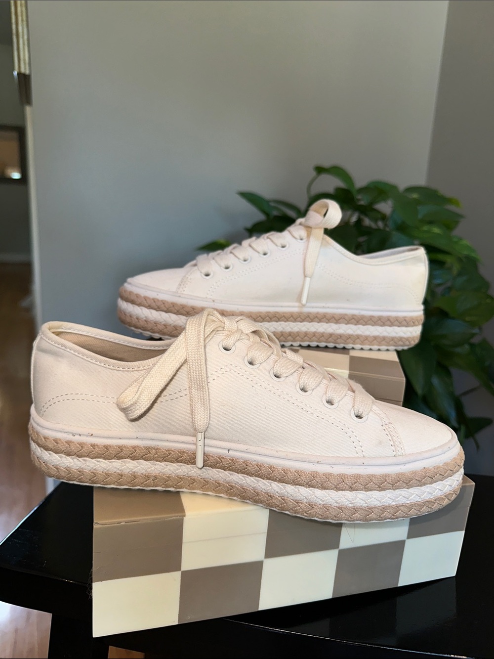 kate spade Taylor Cream Braided-Platform Canvas Sneakers KG544 size 8 ♠️